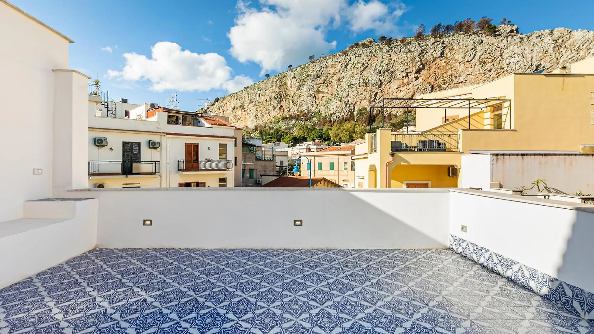 Alle Terrazze Blu - Mondello Sea View Apartment Palerme
